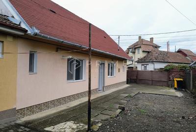 Casă individuală cu 3 camere cu Canalizare în Unirii - 11