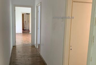 Apartament cu 3 camere semidecomandat în Berceni - 9