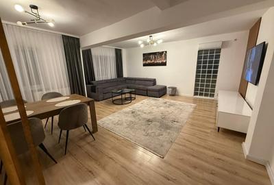 Apartament cu 3 camere decomandat, mobilat în Ultracentral