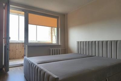 Garsonieră decomandată în Girocului