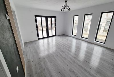Casă cu 4 camere în Bascov - 3