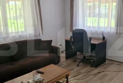 Casă cu 2 camere cu Teren 1000 Mp în Central
