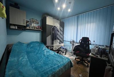 Apartament cu 3 camere semidecomandat, mobilat în Girocului - 2