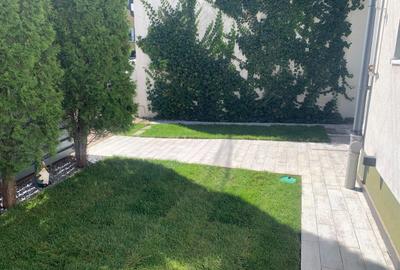 Casă cu 4 camere cu Canalizare în Central