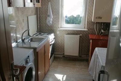 Apartament cu 3 camere semidecomandat în Central - 3