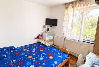 Apartament cu 4 camere decomandat în Central