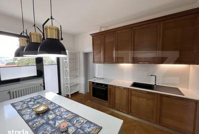 Apartament cu 4 camere în Central - 11