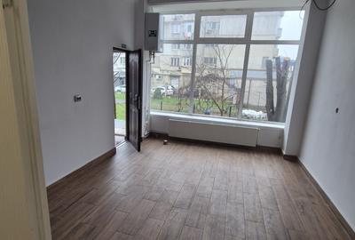 Spațiu comercial, de 25 mp, în Anda - 5
