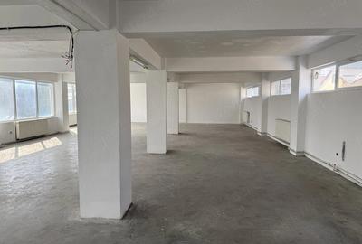 Spațiu comercial, de 250 mp, în Găvana