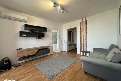 Apartament cu 3 camere semidecomandat în Alexandru cel Bun
