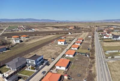 Teren de 2000 mp, în Stupini - 6