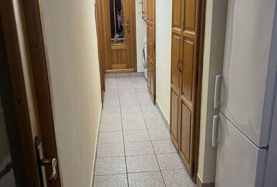 Apartament cu 3 camere decomandat în Buzaului - 1