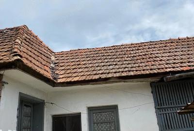 Casă cu Teren 847 Mp în Vadu Crișului