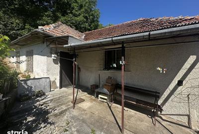 Casă cu 3 camere cu Teren 1124 Mp în Central - 2