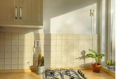 Apartament cu 2 camere semidecomandat, mobilat în Baba Novac