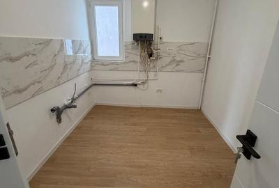 Apartament cu 2 camere decomandat în Baba Novac