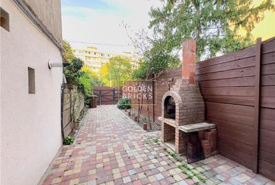 Casă individuală cu 5 camere cu Canalizare în Domenii - 3