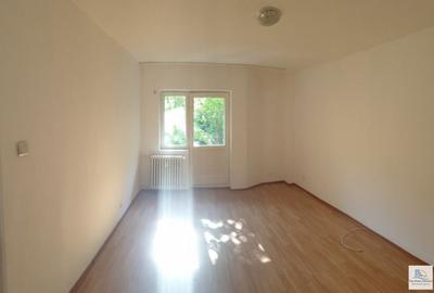Apartament cu 2 camere decomandat în Crângași - 2