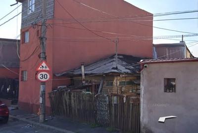 Teren în Antiaeriană