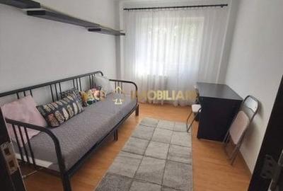 Apartament cu 3 camere decomandat, mobilat în Măgurele