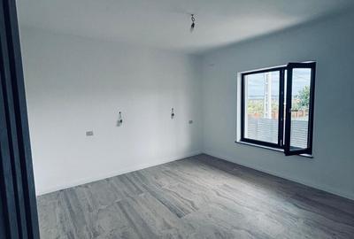 Casă cu 3 camere în Central - 2