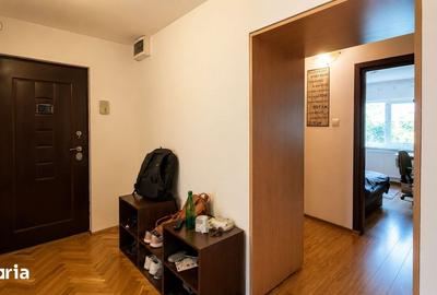Apartament cu 4 camere în Steaua