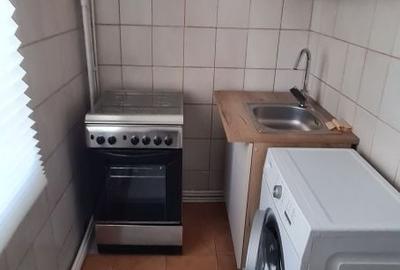Garsonieră decomandată în Central