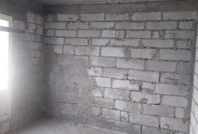 Casă cu 8 camere cu Teren 884 Mp în Central - 18