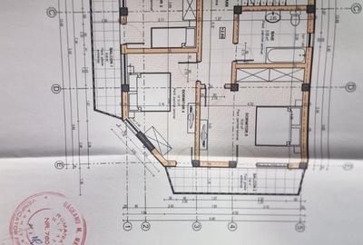 Casă cu 7 camere cu Teren 370 Mp în Central - 6