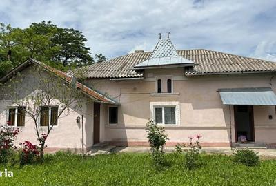 Casă cu 4 camere în Ciupa-Mănciulescu