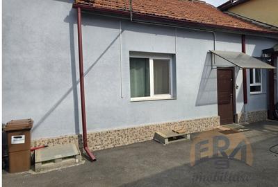 Apartament cu 2 camere semidecomandat, mobilat în Central - 12