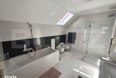 Casă cu 6 camere cu Teren 900 Mp în Sânmartin - 2