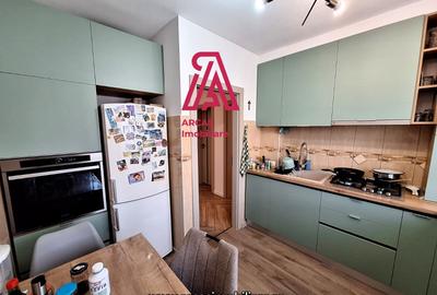 Apartament cu 3 camere decomandat în Ștrand - 12