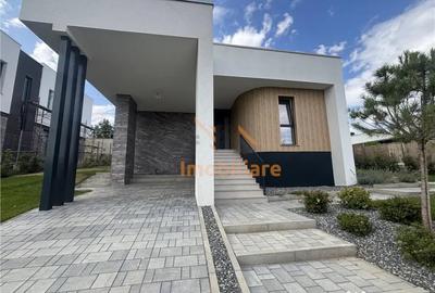 Casă cu 4 camere cu Teren 579 Mp în Dealuri Oradea