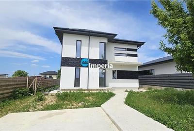 Casă individuală cu 4 camere cu Teren 471 Mp în Bucium - 1