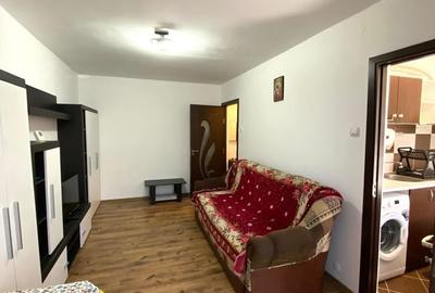 Garsonieră semidecomandată în Craiovița Nouă