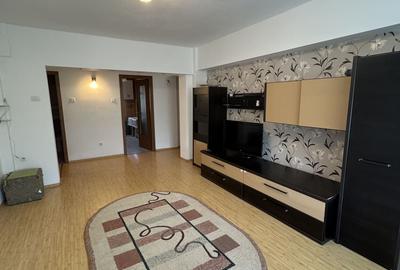 Apartament cu 3 camere în Traian