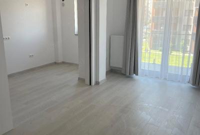 Garsonieră decomandată în Noua