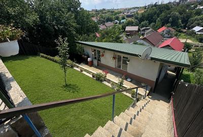Casă individuală cu 3 camere cu Canalizare în Sud
