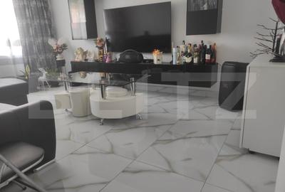Apartament cu 3 camere decomandat, mobilat în Tomești