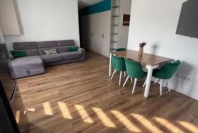 Apartament cu 3 camere semidecomandat în Florești