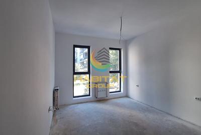 Apartament cu 3 camere decomandat în Metalurgiei
