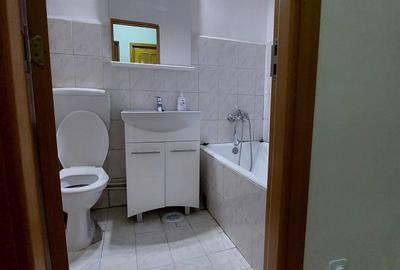 Garsonieră decomandată în Nicolina