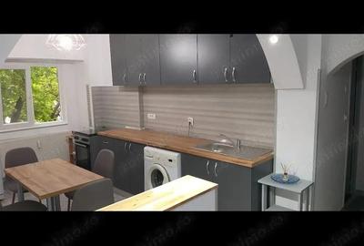 Apartament cu 3 camere decomandat în Brâncoveanu