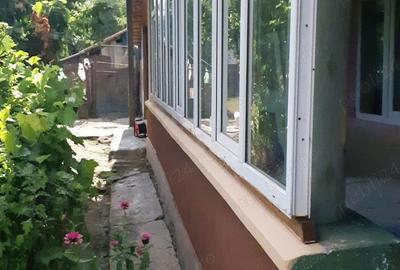 Casă cu 4 camere cu Teren 1300 Mp în Singureni - 2