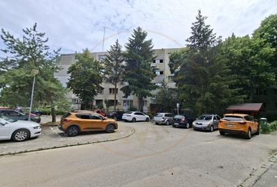 Apartament cu 4 camere decomandat în Nord