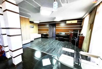 Apartament cu 3 camere semidecomandat în Gara de Nord - 2