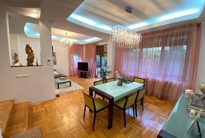Casă individuală cu 6 camere cu Canalizare în Pipera