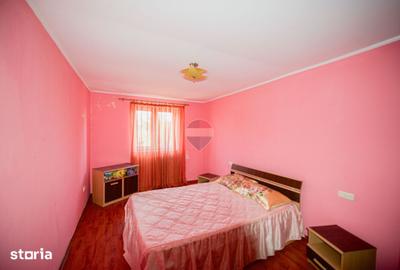 Casă cu 5 camere cu Teren 490 Mp în Central
