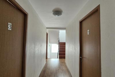Casă cu 8 camere cu Canalizare în Central - 8